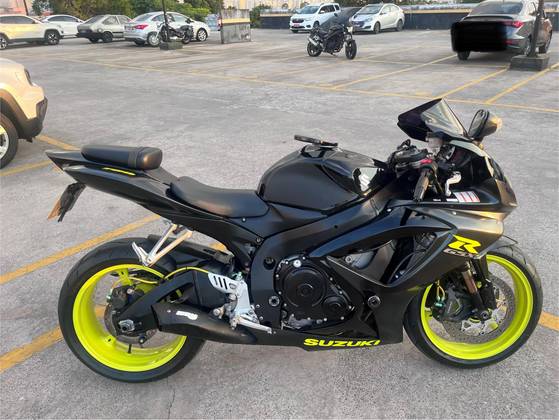SUZUKI GSX-R750 SRAD 